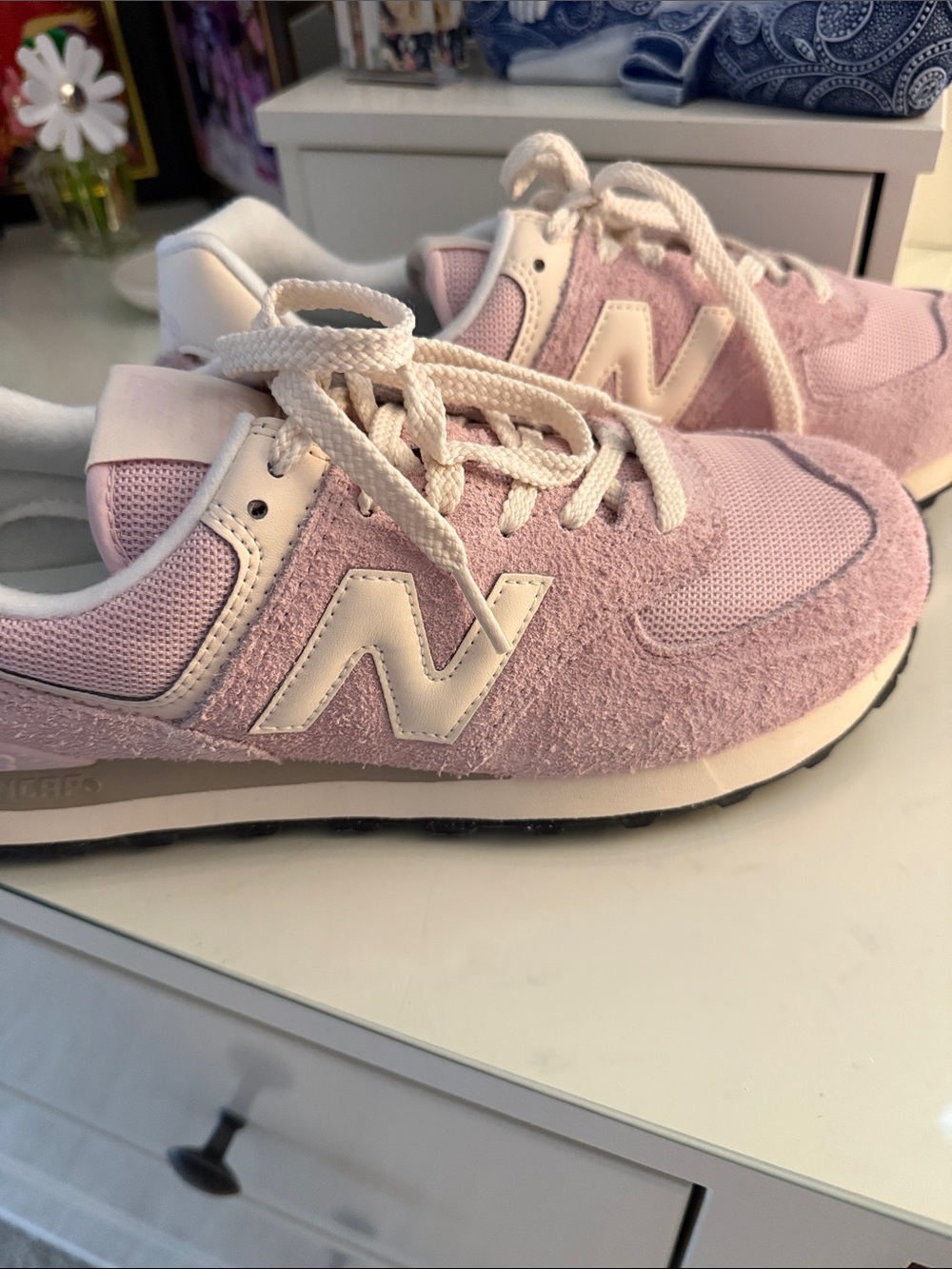 🌸New Balance Pale Pink Retro Runner Sneakers🌸